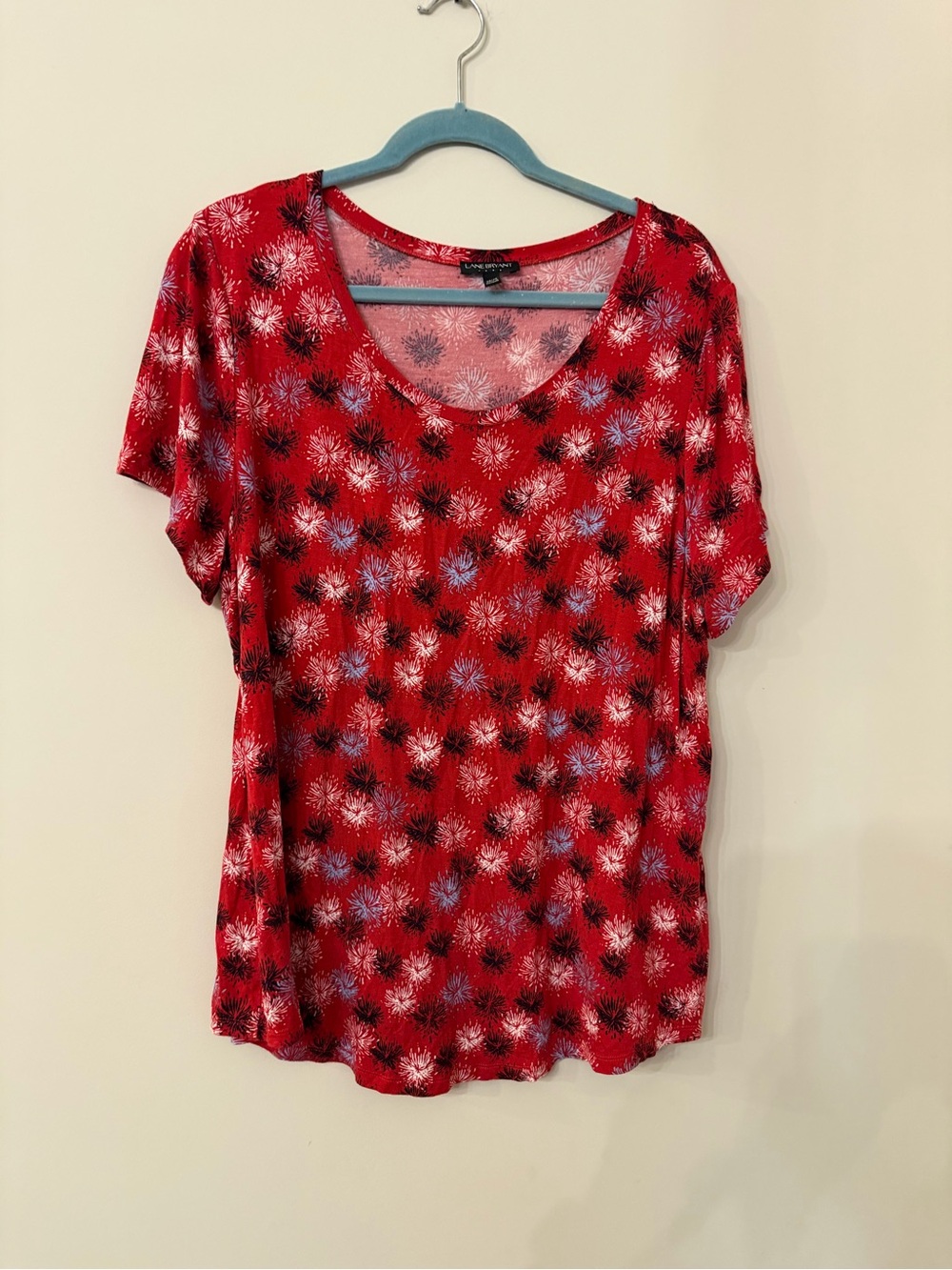 Vibrant colorful patriotic holiday top size 18/20